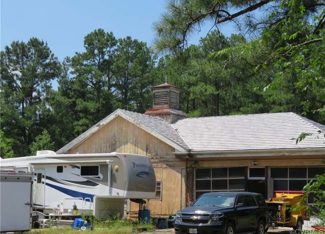 Property at 6104 Plane Dr, Dinwiddie, VA 23803
