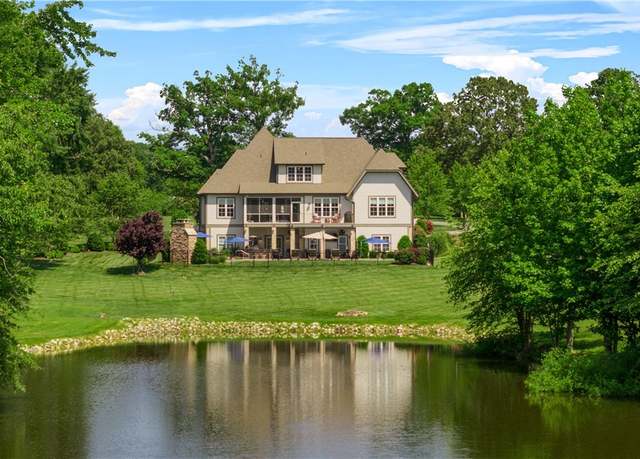 Property at 3397 Manor Oaks Dr, Powhatan, VA 23139, 4 beds, 5.5 baths