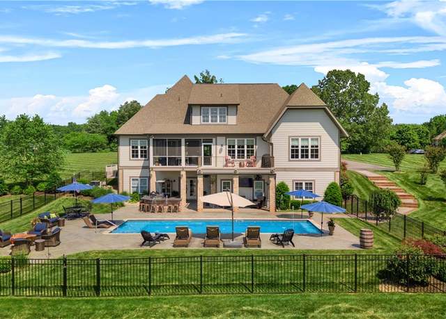 Property at 3397 Manor Oaks Dr, Powhatan, VA 23139, 4 beds, 5.5 baths