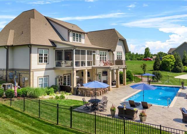 Property at 3397 Manor Oaks Dr, Powhatan, VA 23139, 4 beds, 5.5 baths