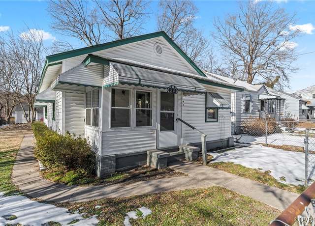 Property at 34 Spring St, Petersburg, VA 23803, 2 beds, 1 bath
