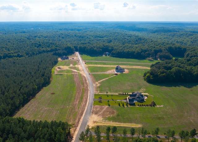 Property at 8327 Mount Eagle Rd, Hanover, VA 23005, 4 beds, 4.5 baths