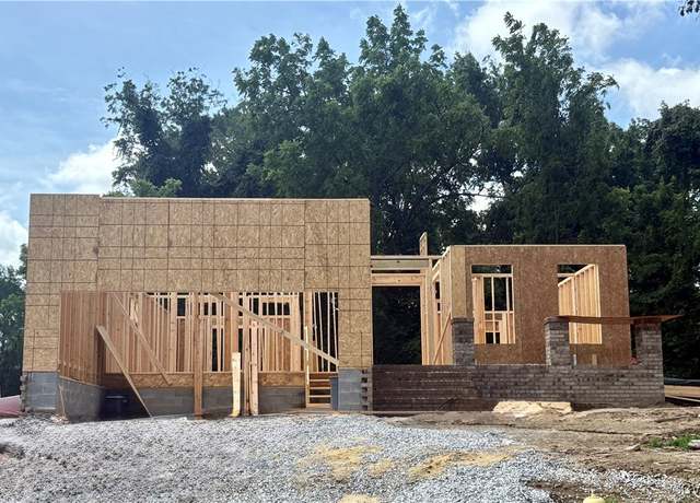 Property at 6268 Kellys Pl, Gloucester, VA 23061, 4 beds, 2.5 baths