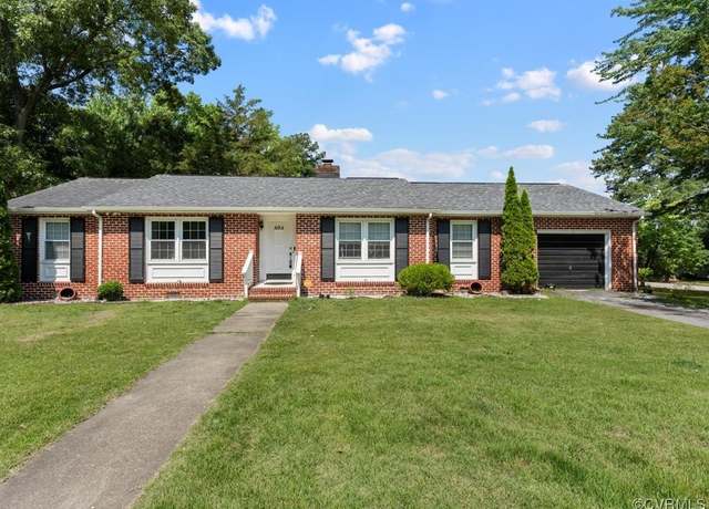 Property at 604 Smithfield Ave, Hopewell, VA 23860, 3 beds, 2.5 baths