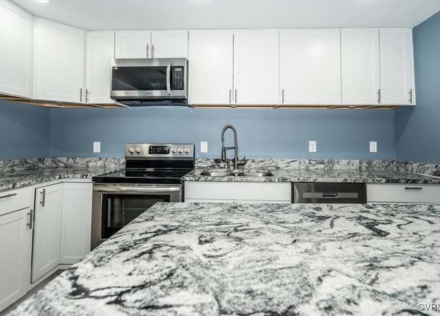 Property at 1001 Willcox St, Petersburg, VA 23803, 3 beds, 2 baths