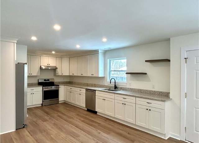 Property at 1441 Salton Dr, Chesapeake, VA 23325, 3 beds, 2 baths