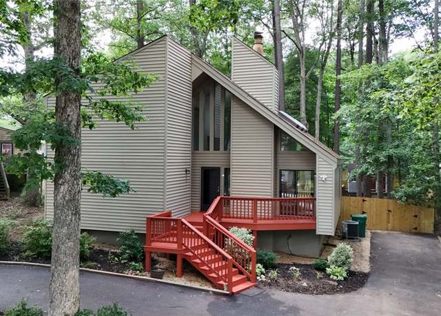 Property at 636 Spirea Rd, North Chesterfield, VA 23236, 3 beds, 3.5 baths