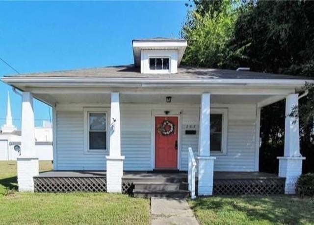 Property at 207 N 7th Ave, Hopewell, VA 23860, 3 beds, 1 bath