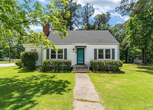 Property at 701 Nottoway Ave, Blackstone, VA 23824, 4 beds, 2 baths