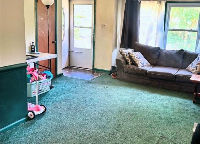 Property at 1208 Haverhill Rd, Richmond, VA 23227, 3 beds, 2 baths