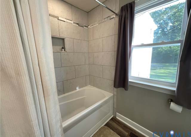 Property at 203 E Gray St, Sandston, VA 23150, 3 beds, 1.5 baths