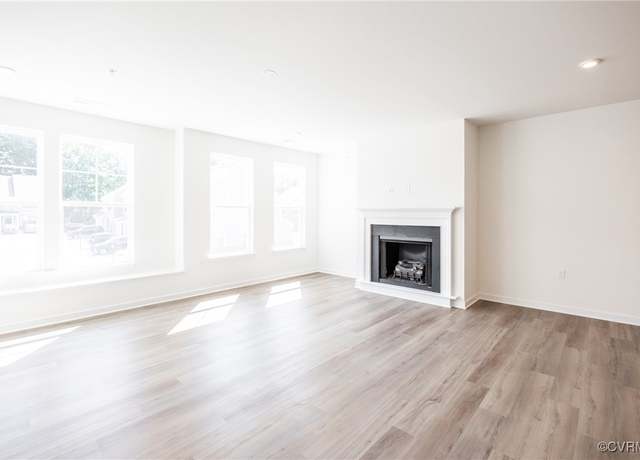 Property at 4106 Ebbies Xing, Midlothian, VA 23112, 3 beds, 2 baths