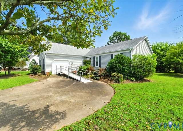 Property at 36 Sandpiper Ct, Hampton, VA 23669, 3 beds, 2 baths