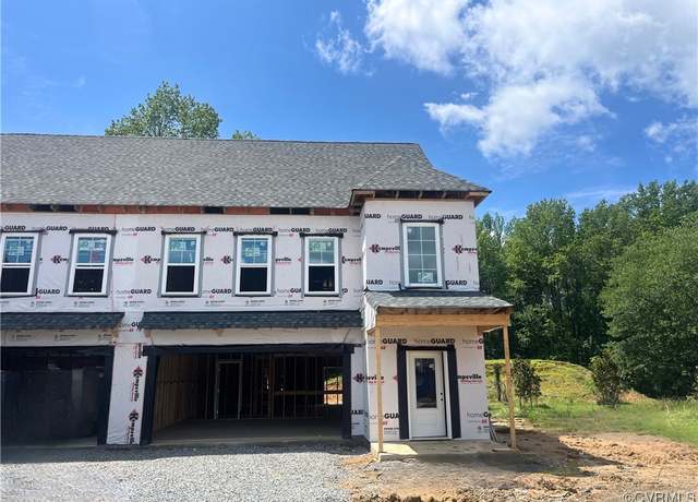 Property at 124 Steyland St, Ashland, VA 23005, 3 beds, 2.5 baths