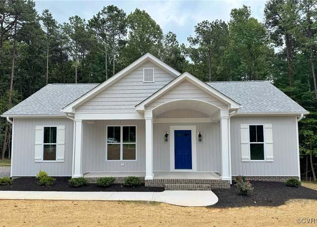 Property at 8007 E Patrick Henry Hwy, Nottoway, VA 23955, 3 beds, 2 baths