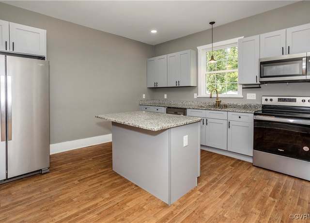 Property at 117 S Dunlop St, Petersburg, VA 23803, 3 beds, 2.5 baths