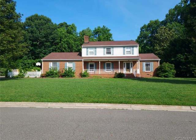 Property at 108 Oxford Rd, Hopewell, VA 23860, 4 beds, 3 baths
