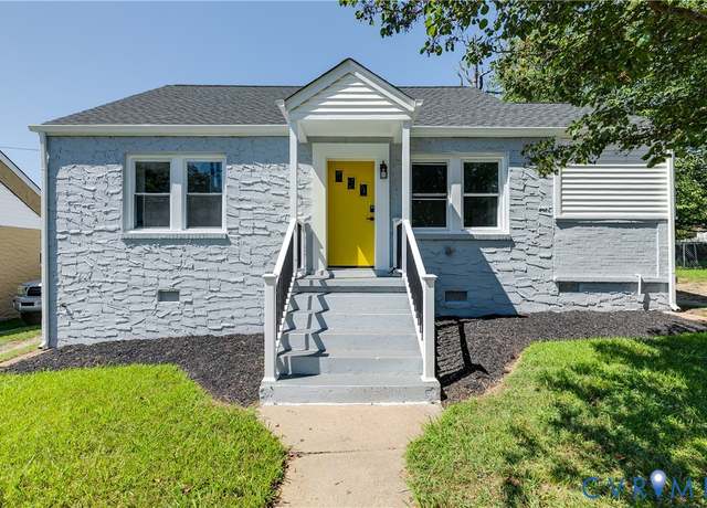 Property at 324 S 12th Ave, Hopewell, VA 23860, 4 beds, 2 baths