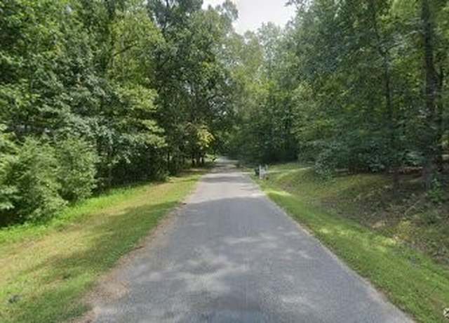 Property at 222 Beach Clf, Nottoway, VA 23824