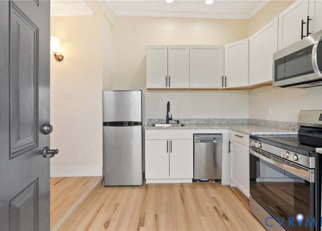 Property at 1503 W Cary St, Richmond, VA 23220, 2 beds, 3.5 baths