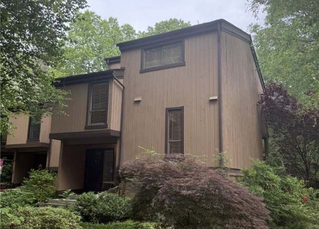 Property at 9312 Groundhog Dr, North Chesterfield, VA 23235, 4 beds, 2.5 baths