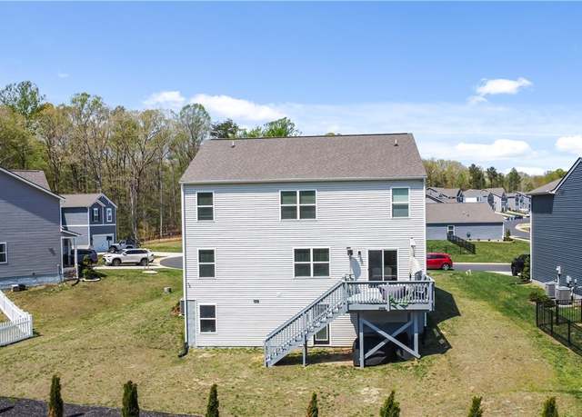 Property at 7011 Blue Stem Ct, New Kent, VA 23124, 6 beds, 4 baths