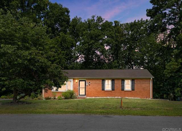 Property at 8070 Meadow Dr, Mechanicsville, VA 23111, 3 beds, 2 baths