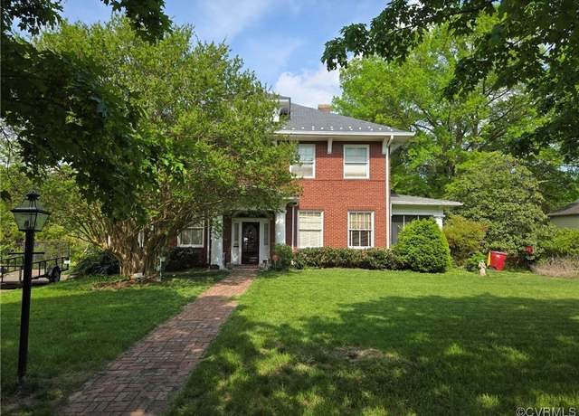Property at 1731 Westover Ave, Petersburg, VA 23805, 4 beds, 2.5 baths