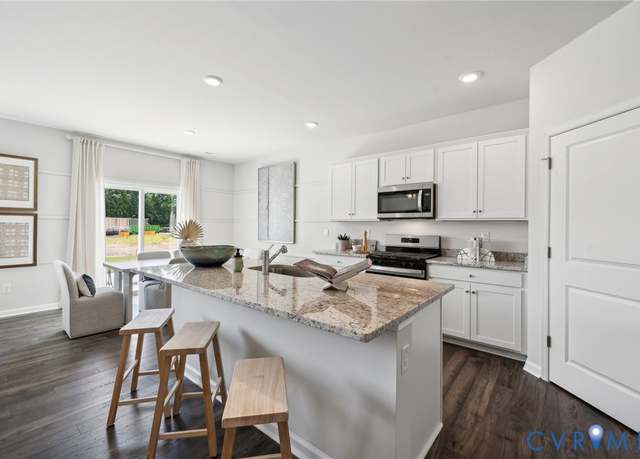 Property at 6106 Whisperwood Dr, Chesterfield, VA 23234, 5 beds, 3 baths