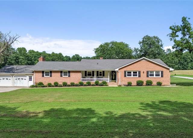 Property at 17715 Elko Rd, Chesterfield, VA 23803, 4 beds, 2.5 baths