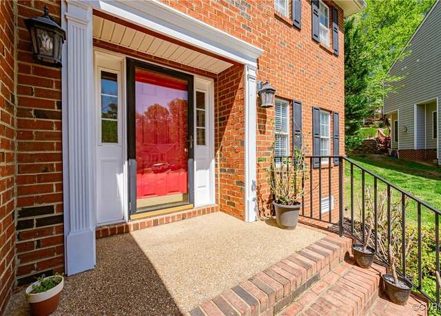 Property at 9516 Alexgarden Ct, Mechanicsville, VA 23116, 5 beds, 2.5 baths