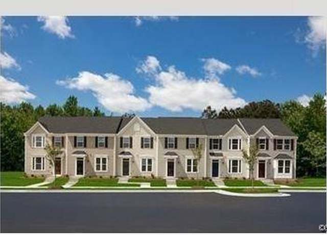 Property at 2251 Palm Ct, Sandston, VA 23150, 3 beds, 2.5 baths