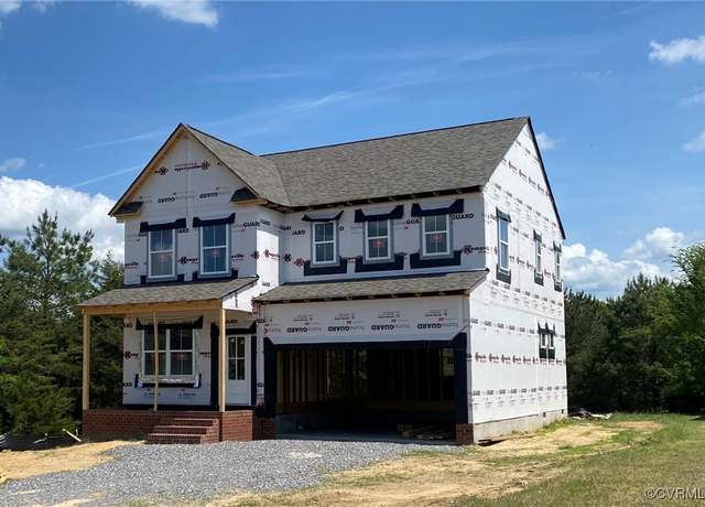Property at 100 Pine Ridge Ln, Farmville, VA 23901, 4 beds, 2.5 baths