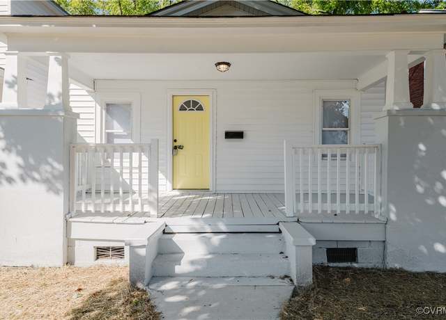 Property at 110 S 16th Ave, Hopewell, VA 23860, 2 beds, 1 bath