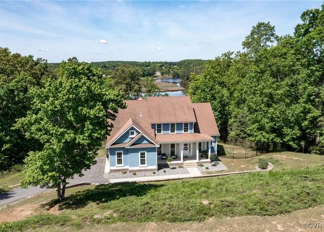 Property at 254 Echo Point Ln, Lancaster, VA 22503, 4 beds, 4 baths