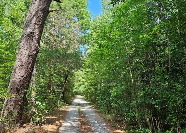 Property at 154 King Bee Trl, Lawrenceville, VA 23920
