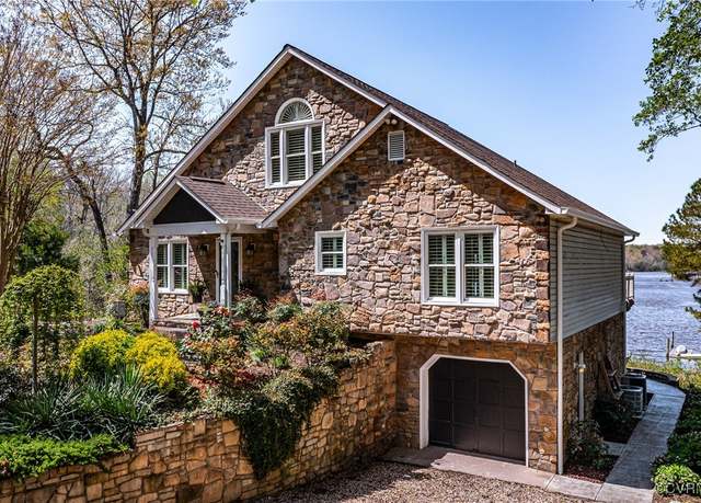 Property at 916 Canvasback Ln, Heathsville, VA 22473, 4 beds, 3.5 baths