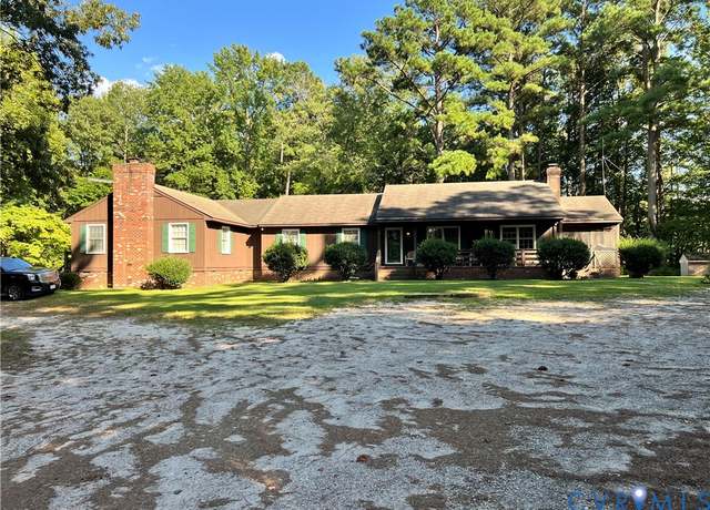 Property at 3749 Richmond Hwy, Tappahannock, VA 22560, 5 beds, 2.5 baths