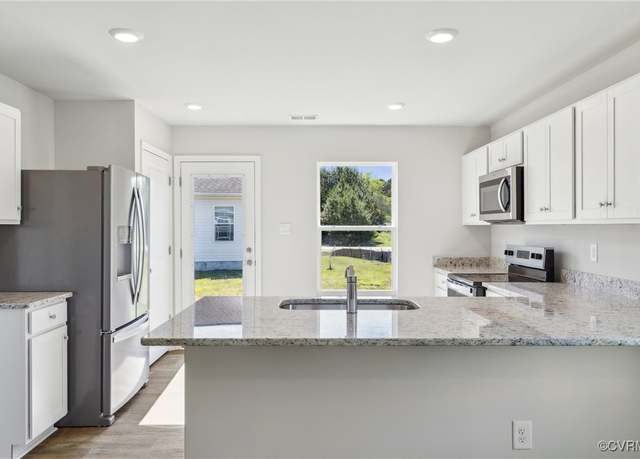 Property at 101 Our Way Dr, Kilmarnock, VA 22482, 2 beds, 2 baths