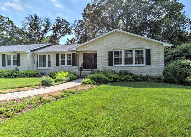 Property at 612 Woodland Rd, Hopewell, VA 23860, 3 beds, 3 baths