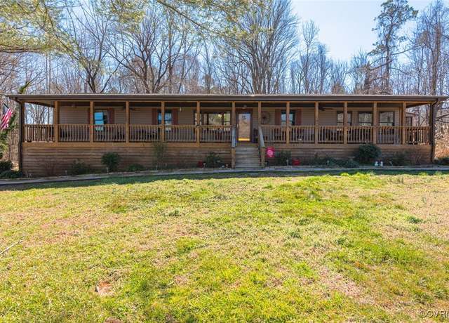 Property at 1316 General Puller Hwy, Saluda, VA 23149, 3 beds, 2 baths