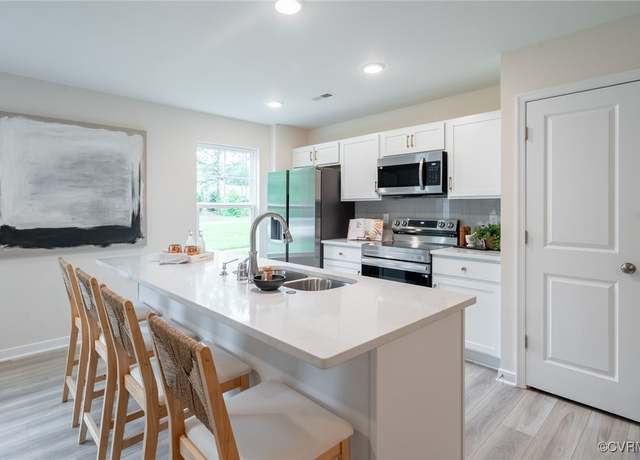 Property at 7404 Hancock Crest Pl Unit T-2, Chesterfield, VA 23832, 3 beds, 2.5 baths