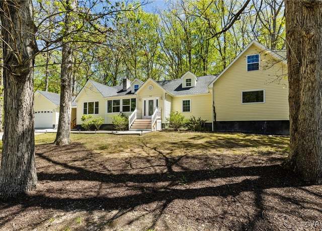 Property at 439 Wood Acres Rd, Goochland, VA 23103, 4 beds, 3 baths