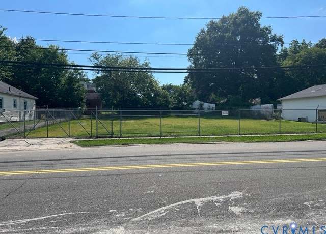 Property at 224 S 15th Ave, Hopewell, VA 23860