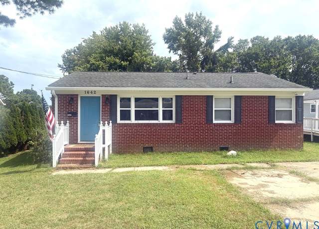 Property at 1642 Old Buckroe Rd, Hampton, VA 23664, 3 beds, 1 bath