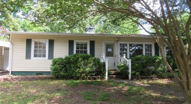 Photo of 2507 Deerfield Dr, Petersburg, VA 23805