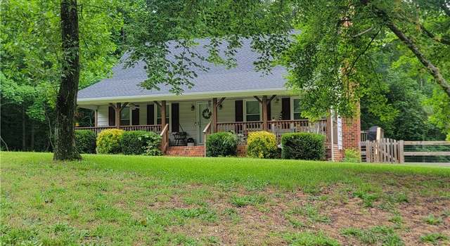 Photo of 4540 Woodview Dr, Sandston, VA 23150