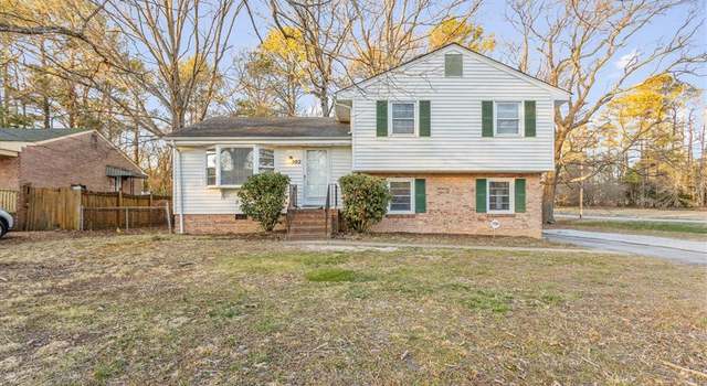 Photo of 902 Lakeview Ave, Colonial Heights, VA 23834