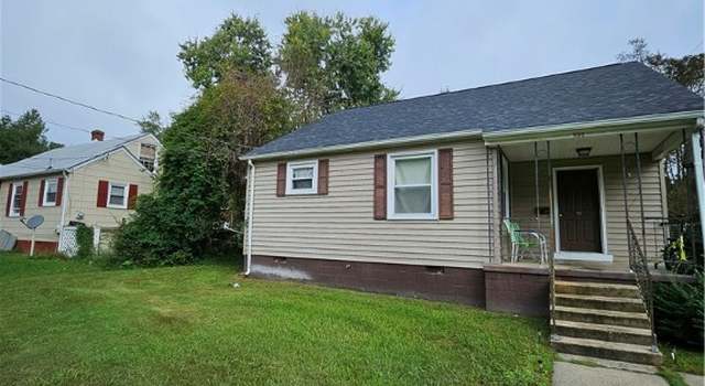 Photo of 500 Tunstall Ave, Blackstone, VA 23824