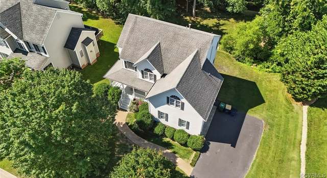 Photo of 8949 Hollow Oak Dr, Midlothian, VA 23112